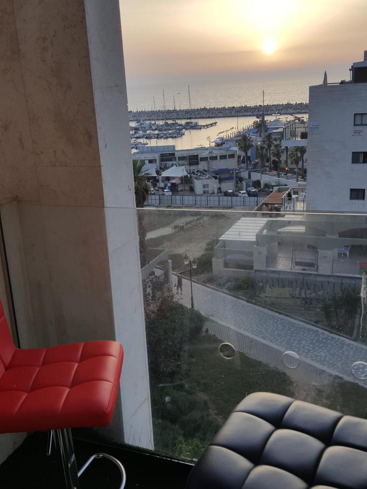 Crazy Suite Ashkelon Exterior photo